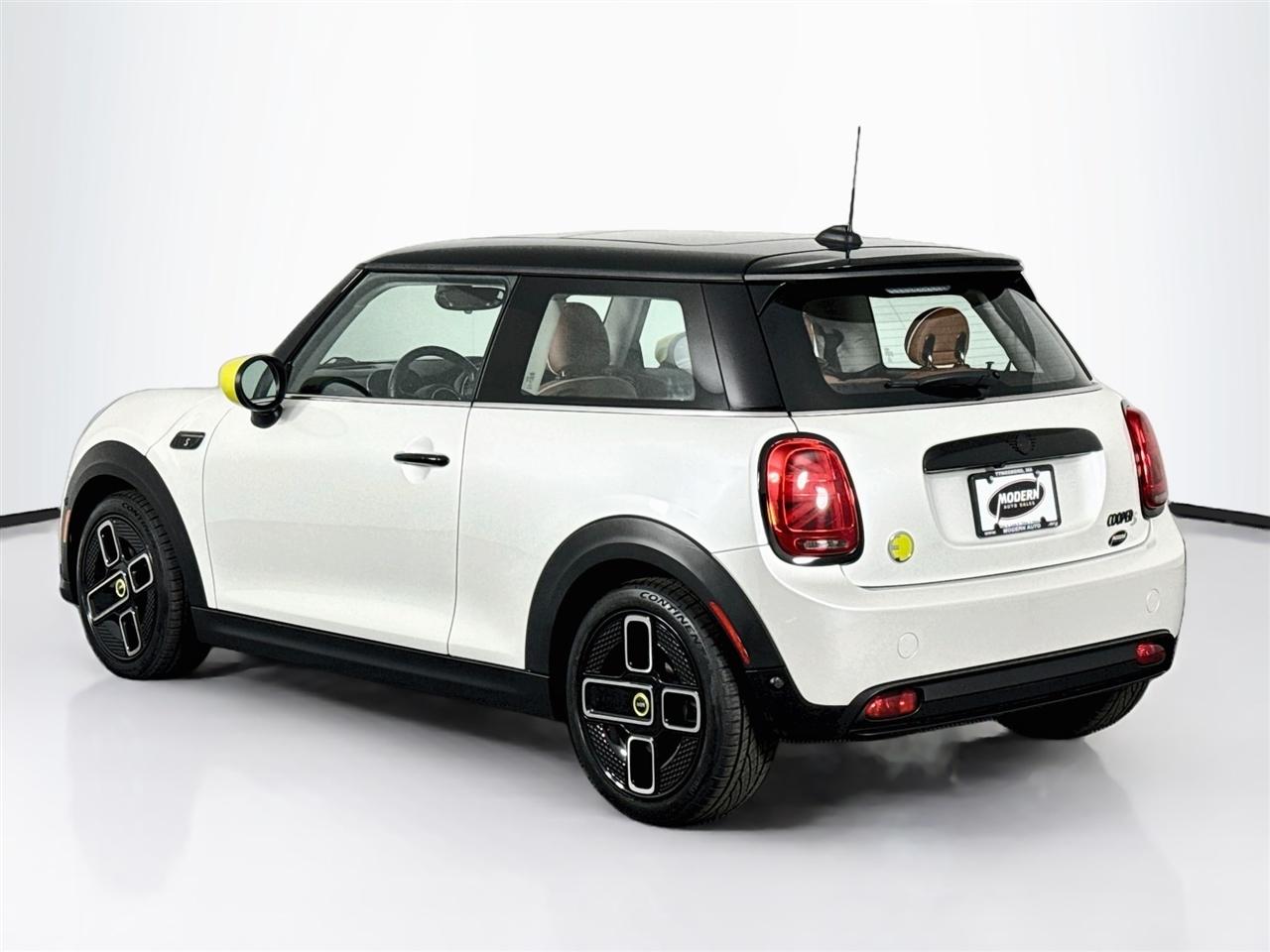 MINI Hardtop 2 Door Cooper SE FWD 2023