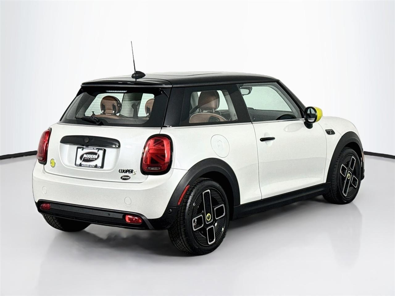 MINI Hardtop 2 Door Cooper SE FWD 2023
