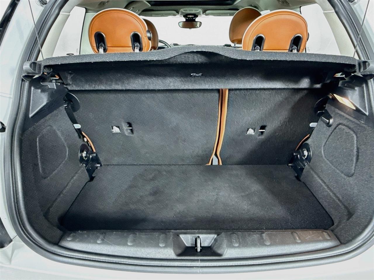 MINI Hardtop 2 Door Cooper SE FWD 2023