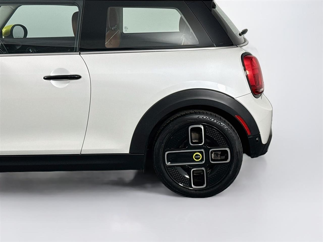 MINI Hardtop 2 Door Cooper SE FWD 2023