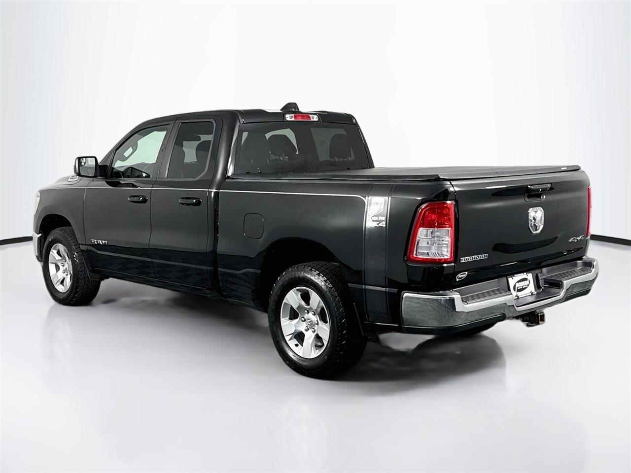 RAM 1500 Big Horn 4x4 Quad Cab 6'4" Box 2022