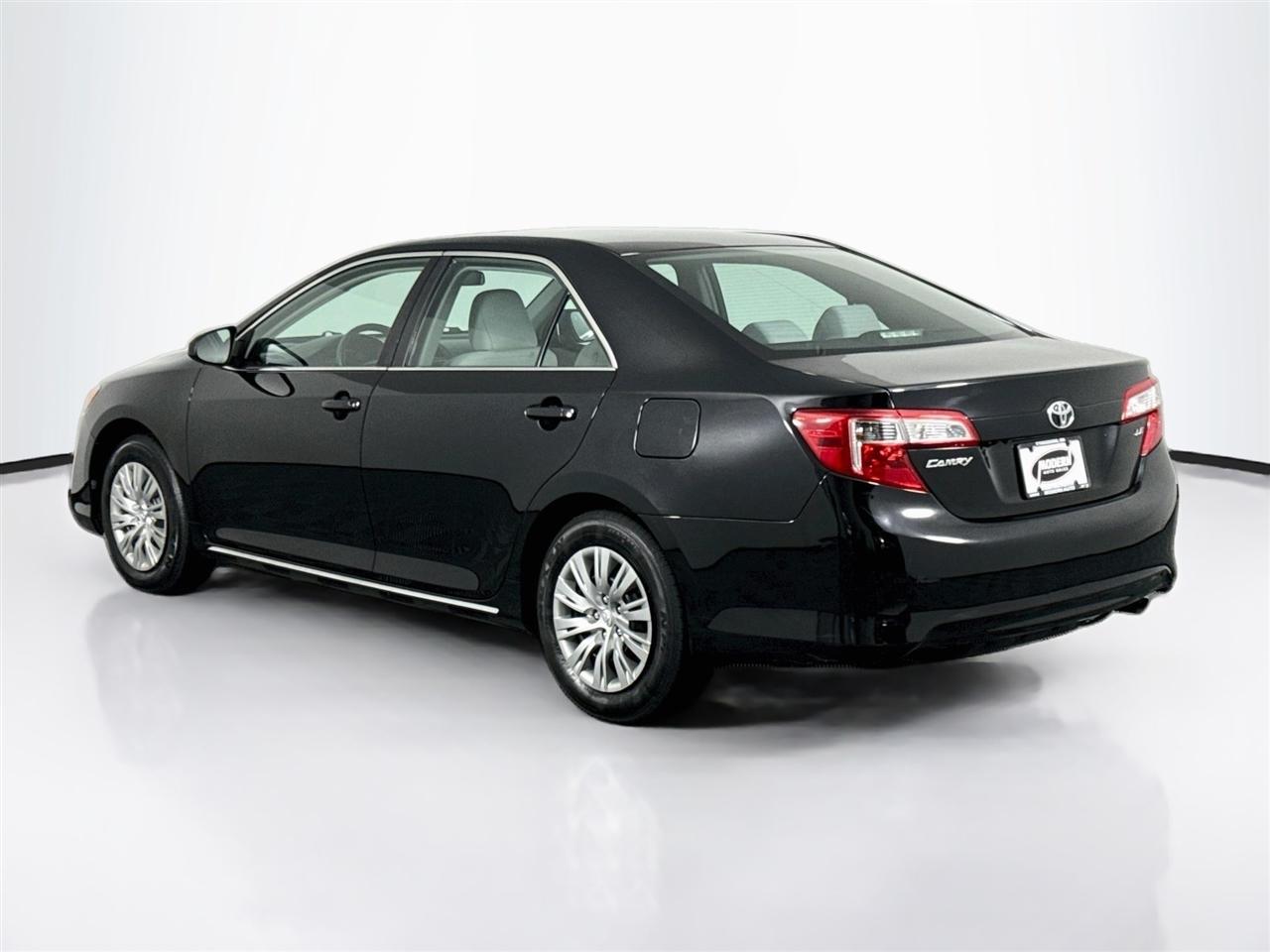 Toyota Camry 2014.5 4dr Sdn I4 Auto SE Sport (Natl) 2014