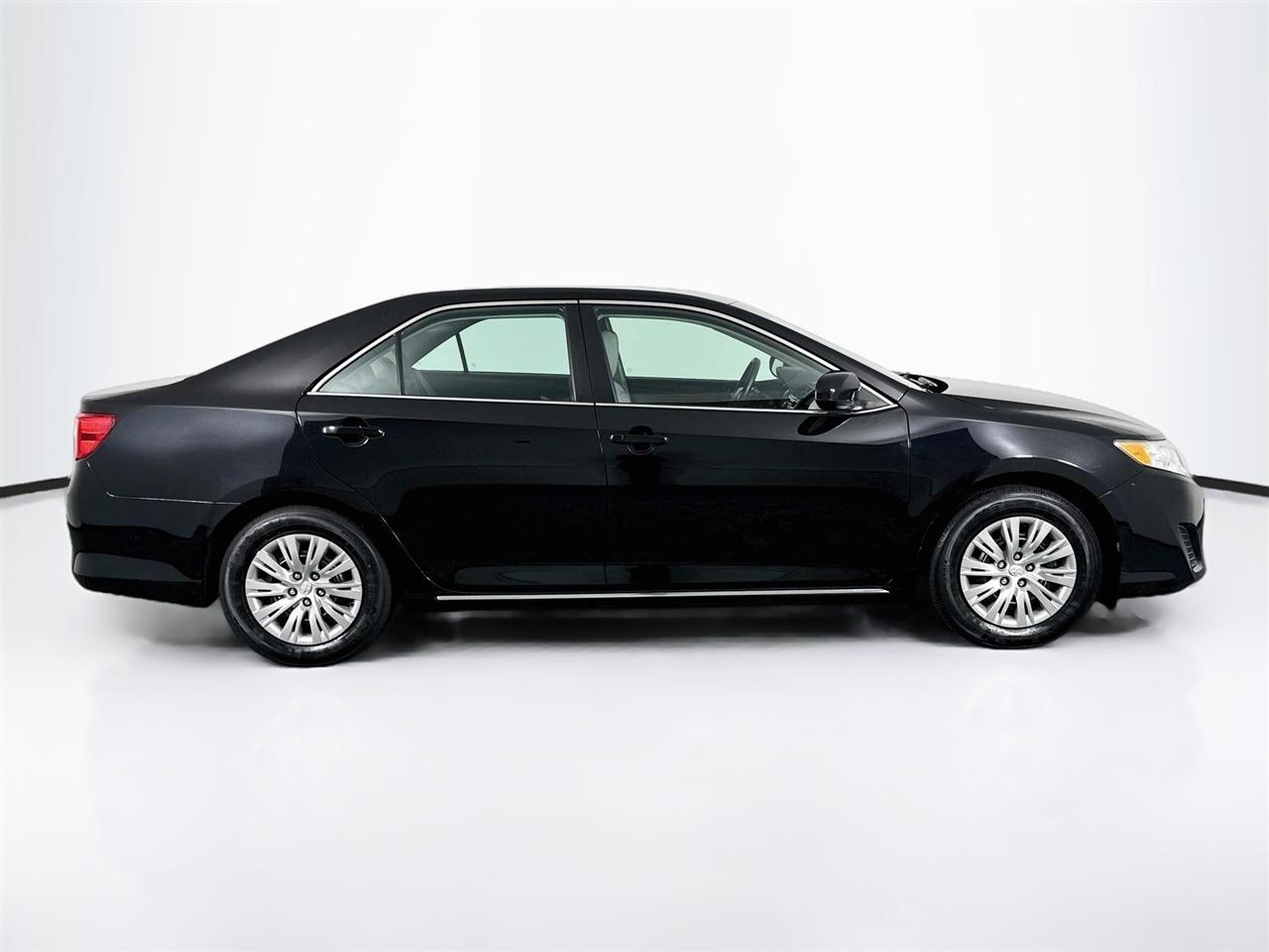 Toyota Camry 2014.5 4dr Sdn I4 Auto SE Sport (Natl) 2014