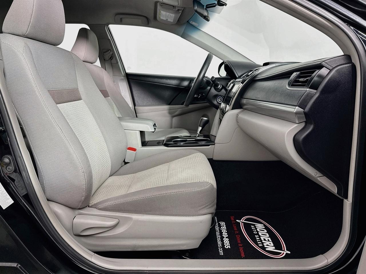 Toyota Camry 2014.5 4dr Sdn I4 Auto SE Sport (Natl) 2014