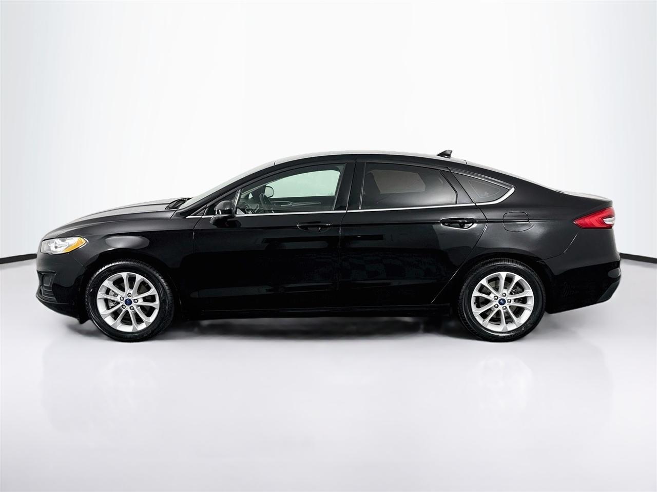 Ford Fusion SE FWD 2020