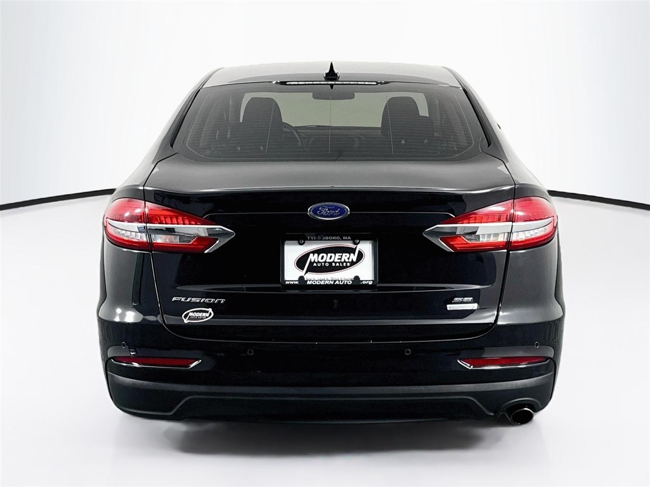 Ford Fusion SE FWD 2020