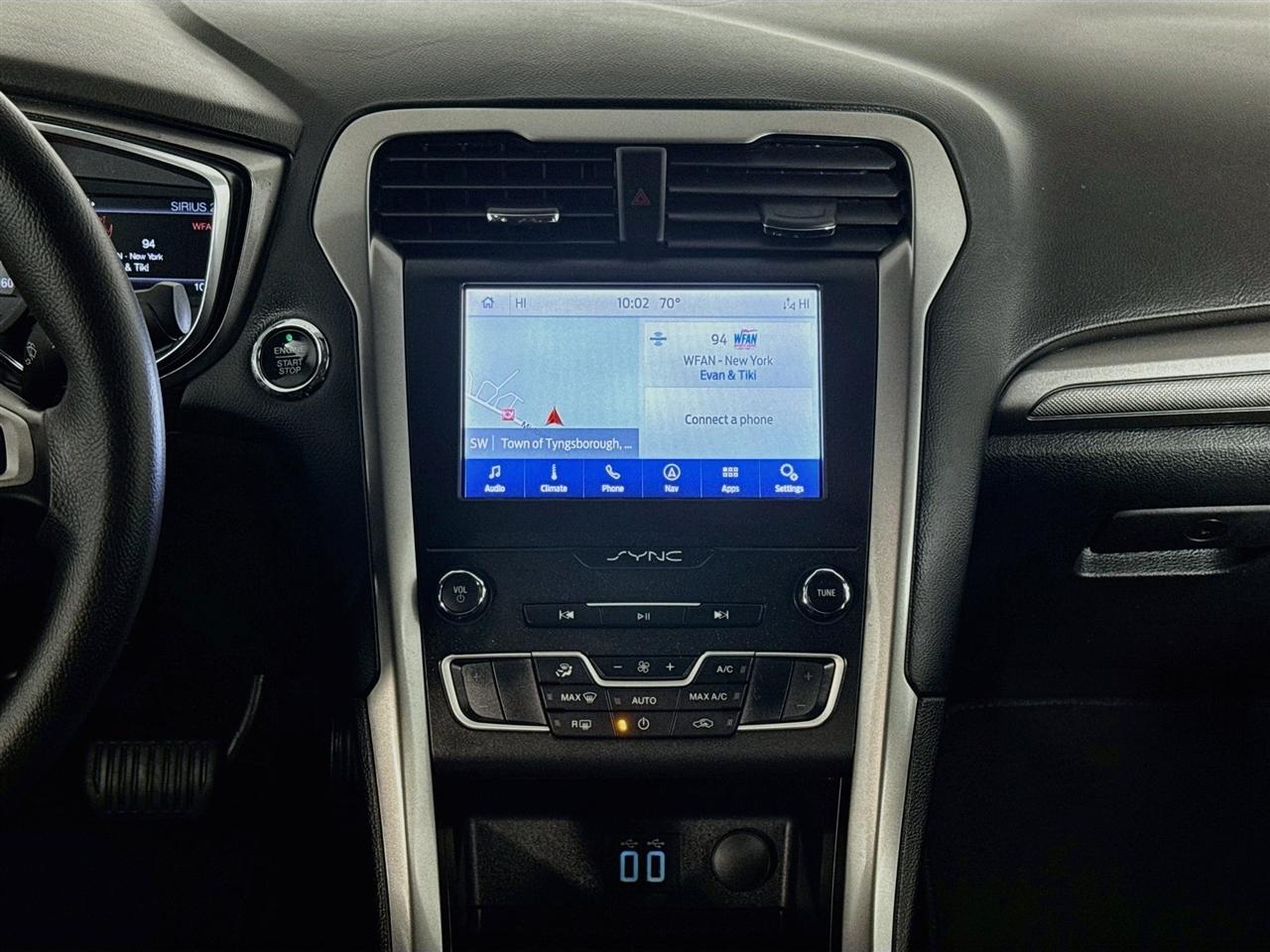 Ford Fusion SE FWD 2020