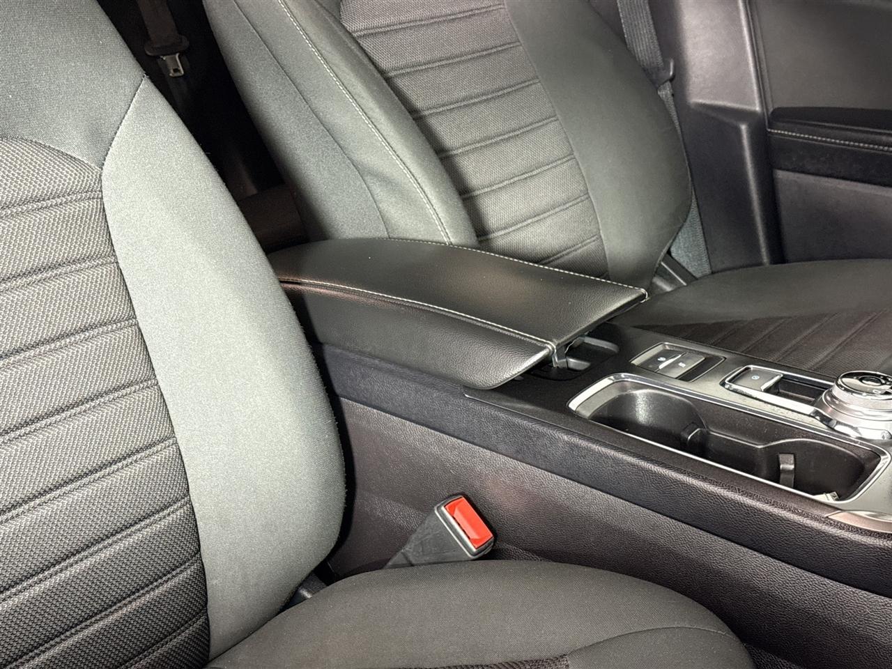 Ford Fusion SE FWD 2020