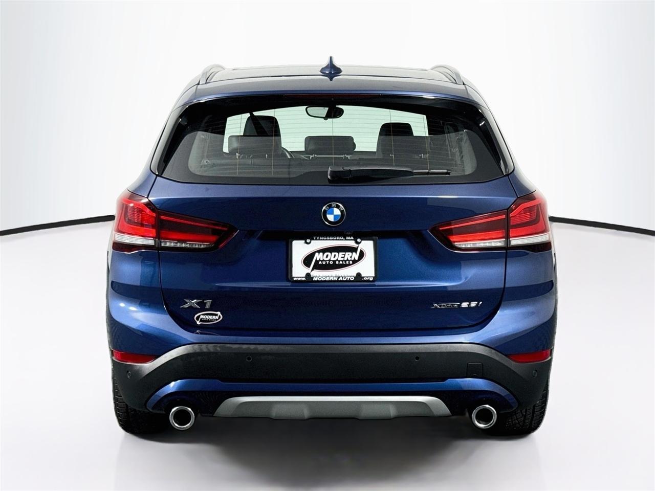 BMW X1 xDrive28i Sports Activity Vehicle 2021