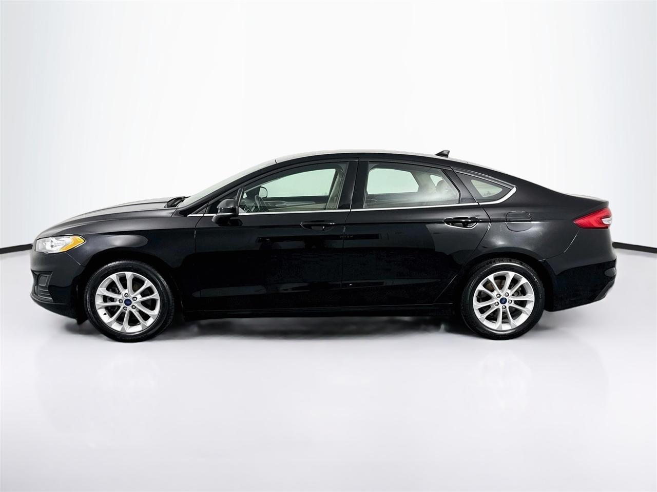 Ford Fusion Hybrid SE FWD 2020