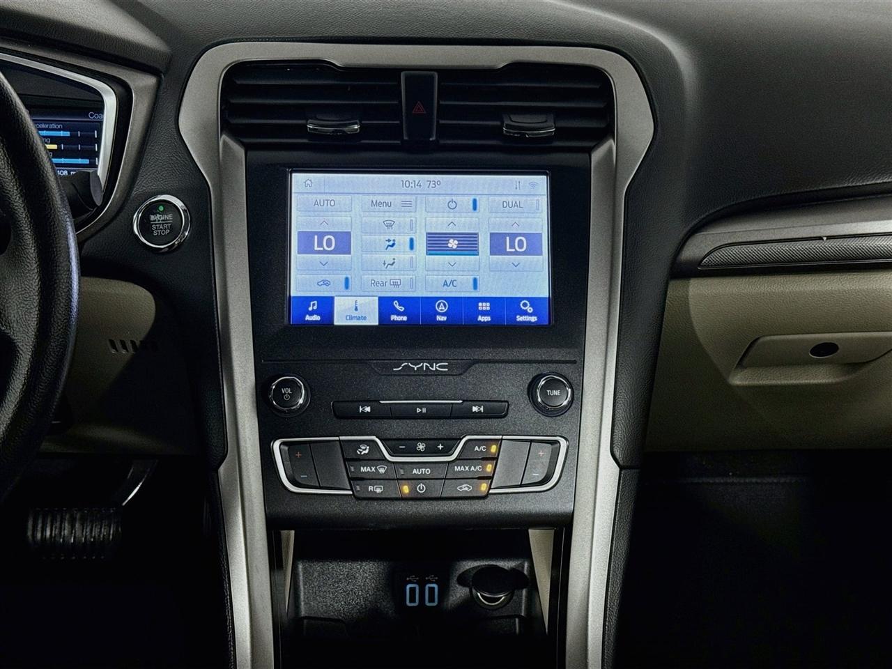 Ford Fusion Hybrid SE FWD 2020