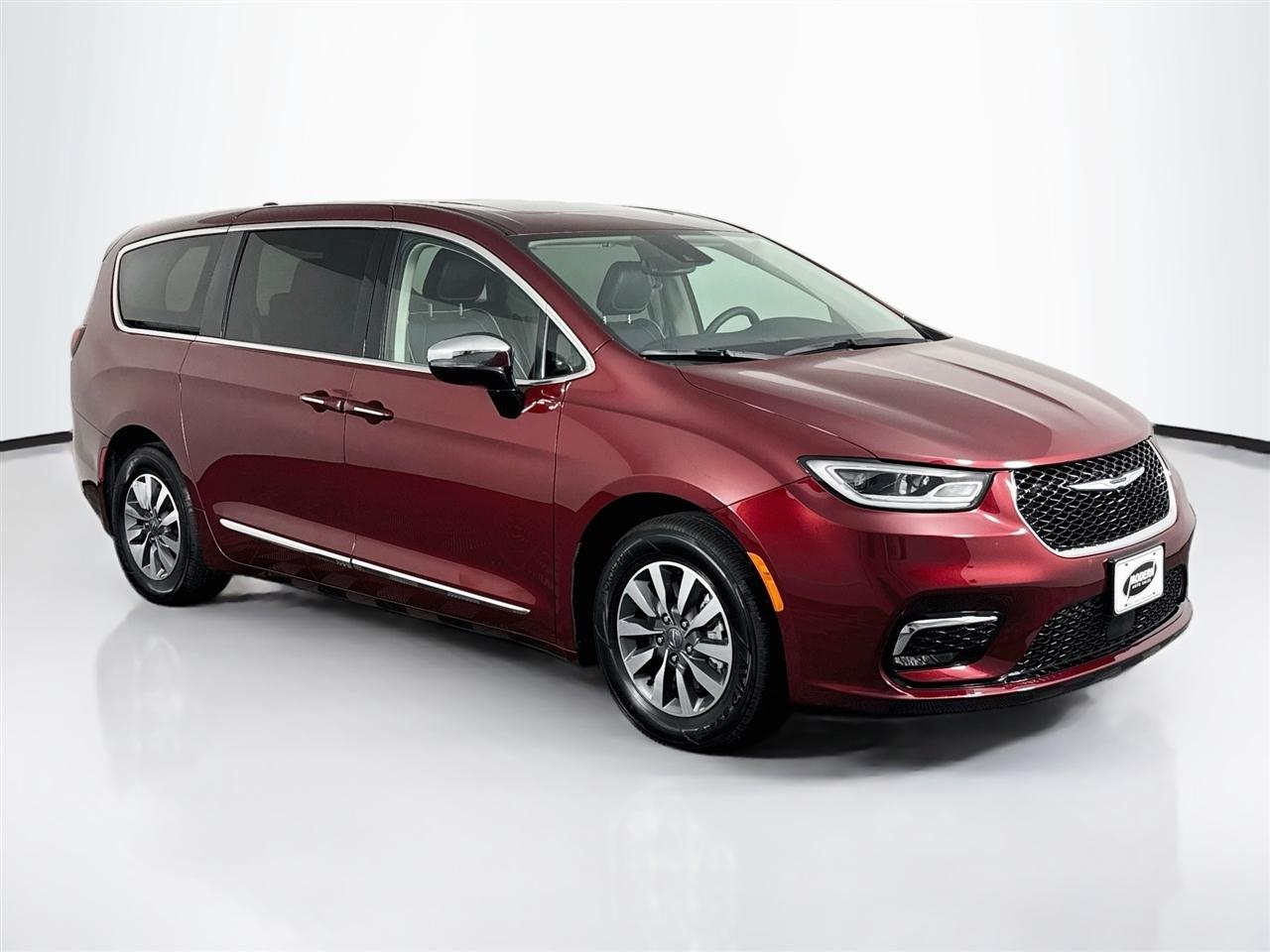 Chrysler Pacifica Hybrid Limited FWD 2023