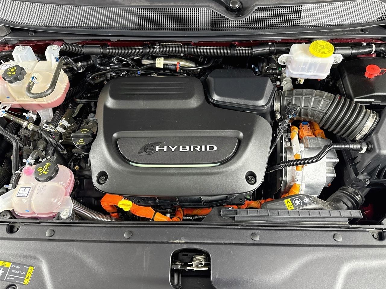 Chrysler Pacifica Hybrid Limited FWD 2023