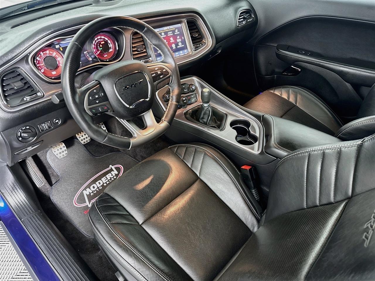 Dodge Challenger 2dr Cpe SRT Hellcat 2016