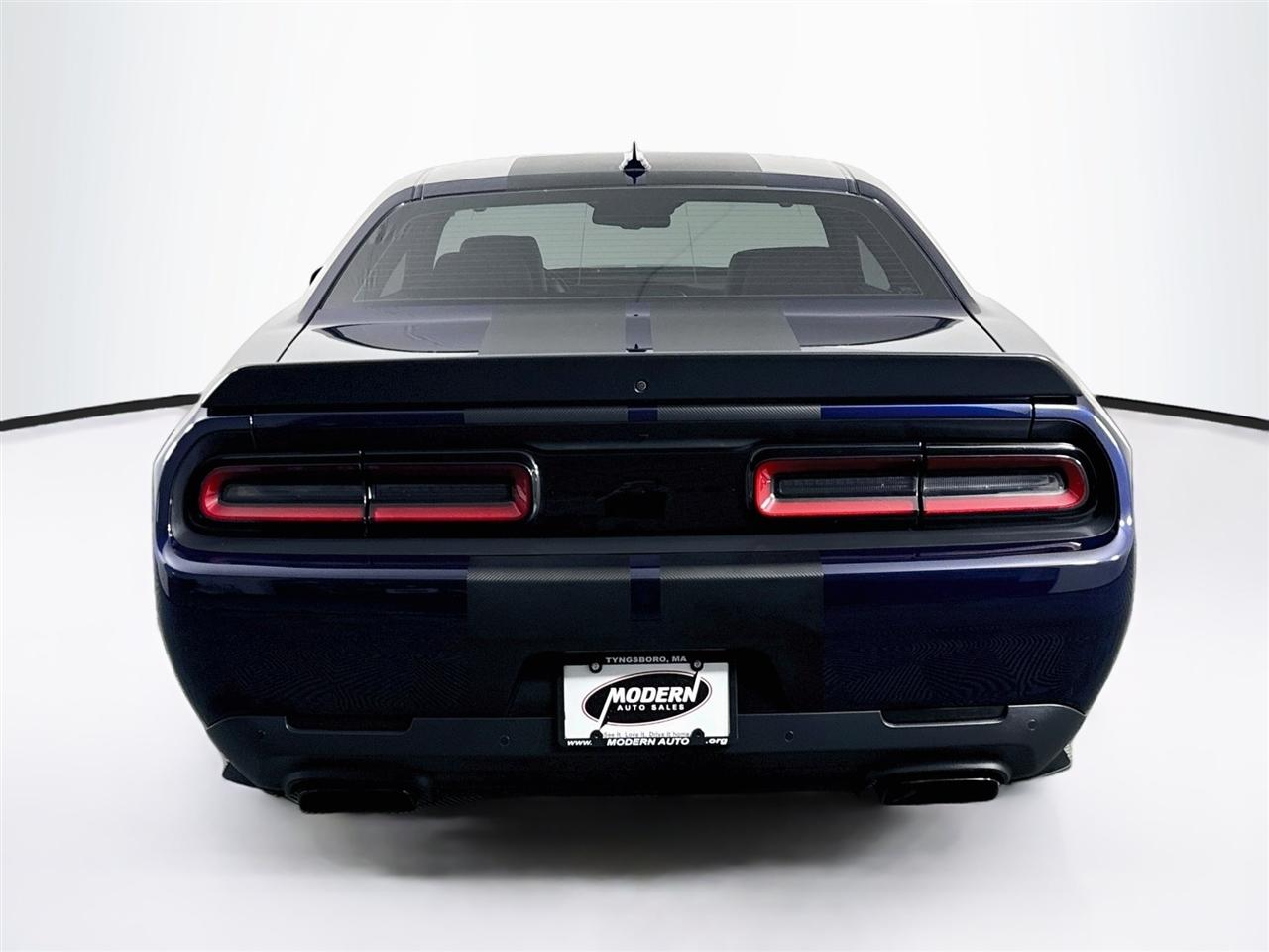 Dodge Challenger 2dr Cpe SRT Hellcat 2016