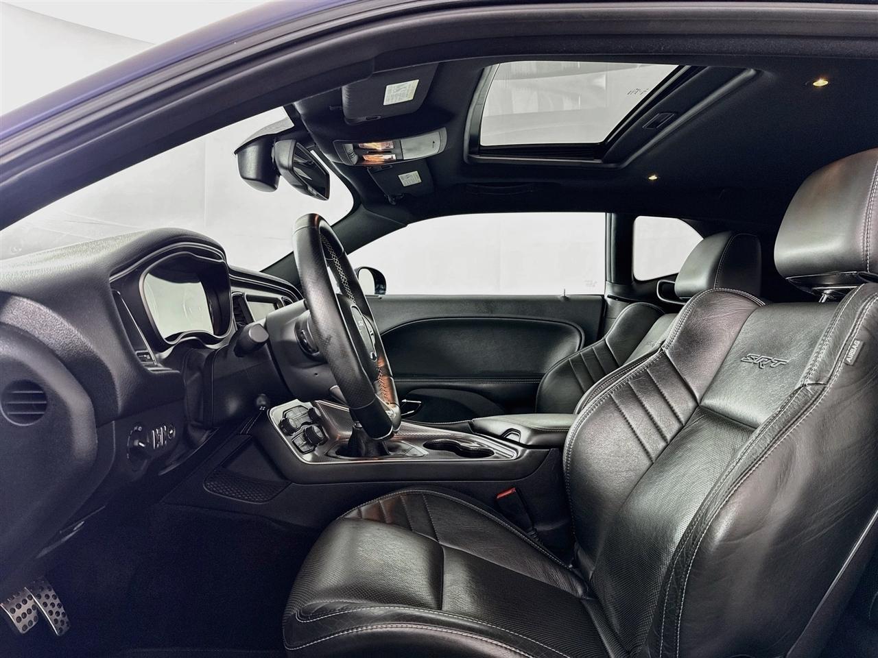 Dodge Challenger 2dr Cpe SRT Hellcat 2016