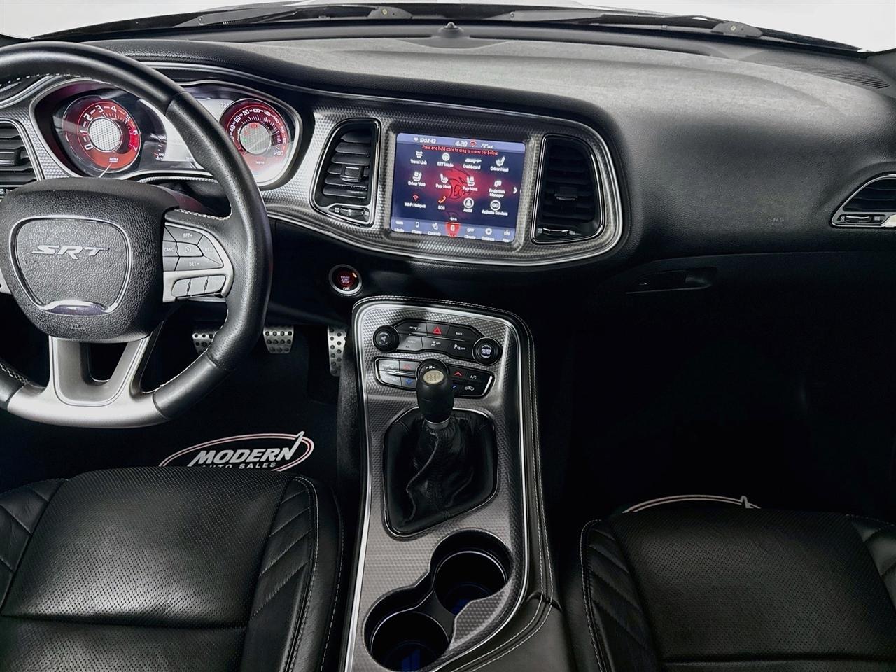Dodge Challenger 2dr Cpe SRT Hellcat 2016