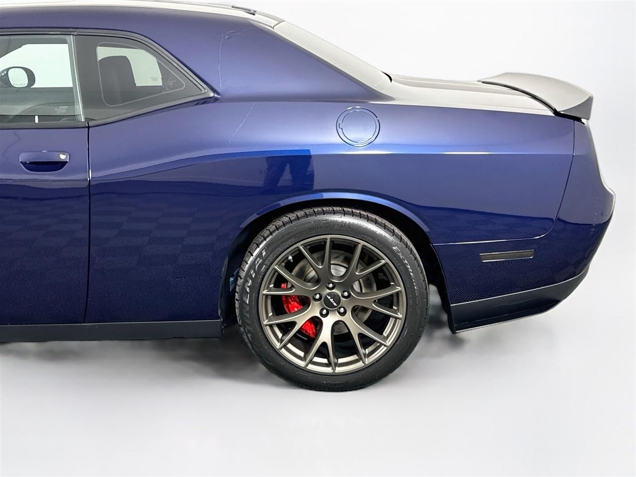 Dodge Challenger 2dr Cpe SRT Hellcat 2016