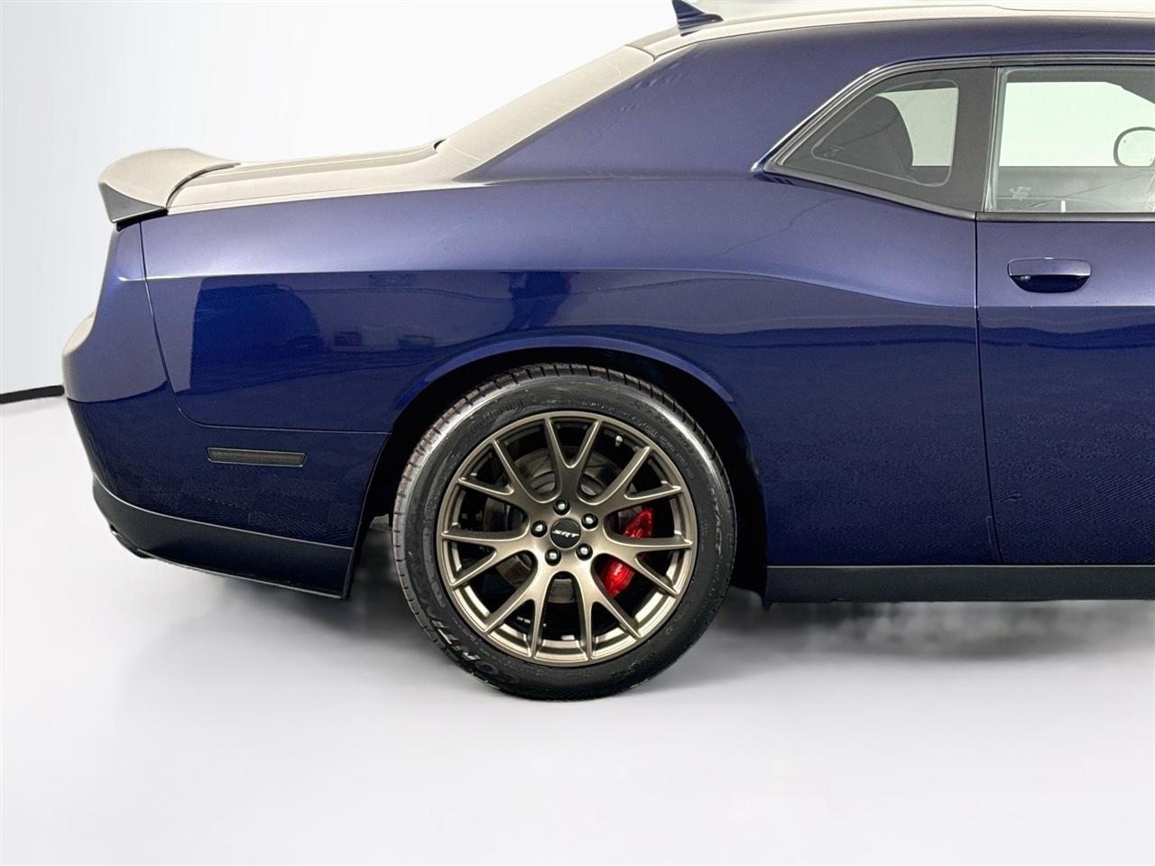 Dodge Challenger 2dr Cpe SRT Hellcat 2016