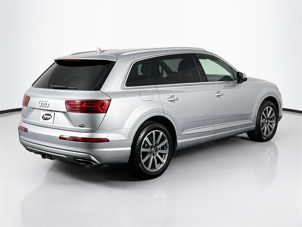 Audi Q7 SE Premium Plus 55 TFSI quattro 2019