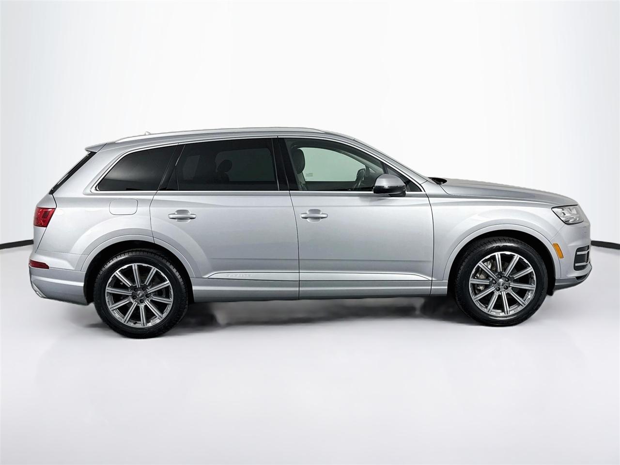 Audi Q7 SE Premium Plus 55 TFSI quattro 2019