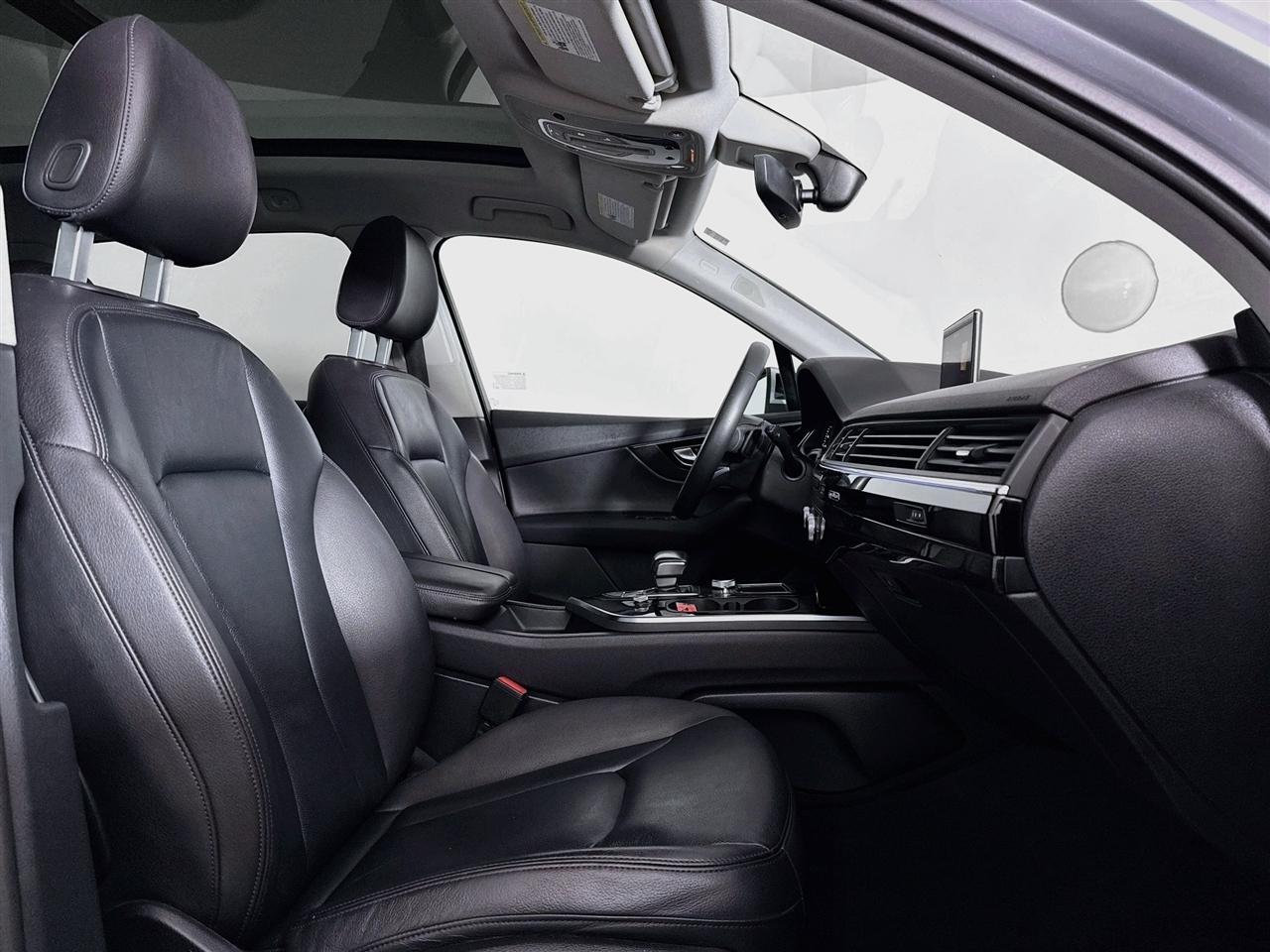 Audi Q7 SE Premium Plus 55 TFSI quattro 2019