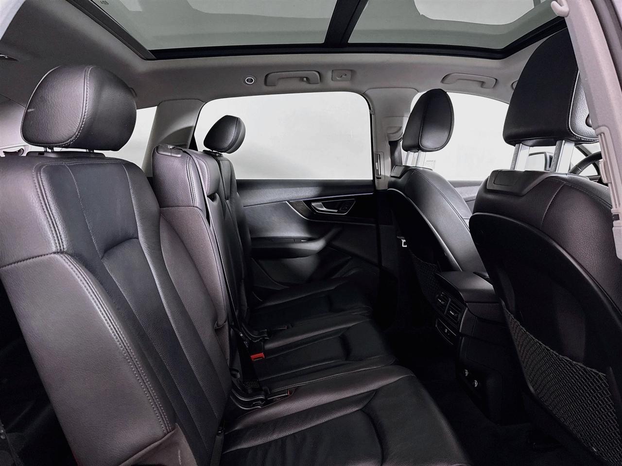 Audi Q7 SE Premium Plus 55 TFSI quattro 2019