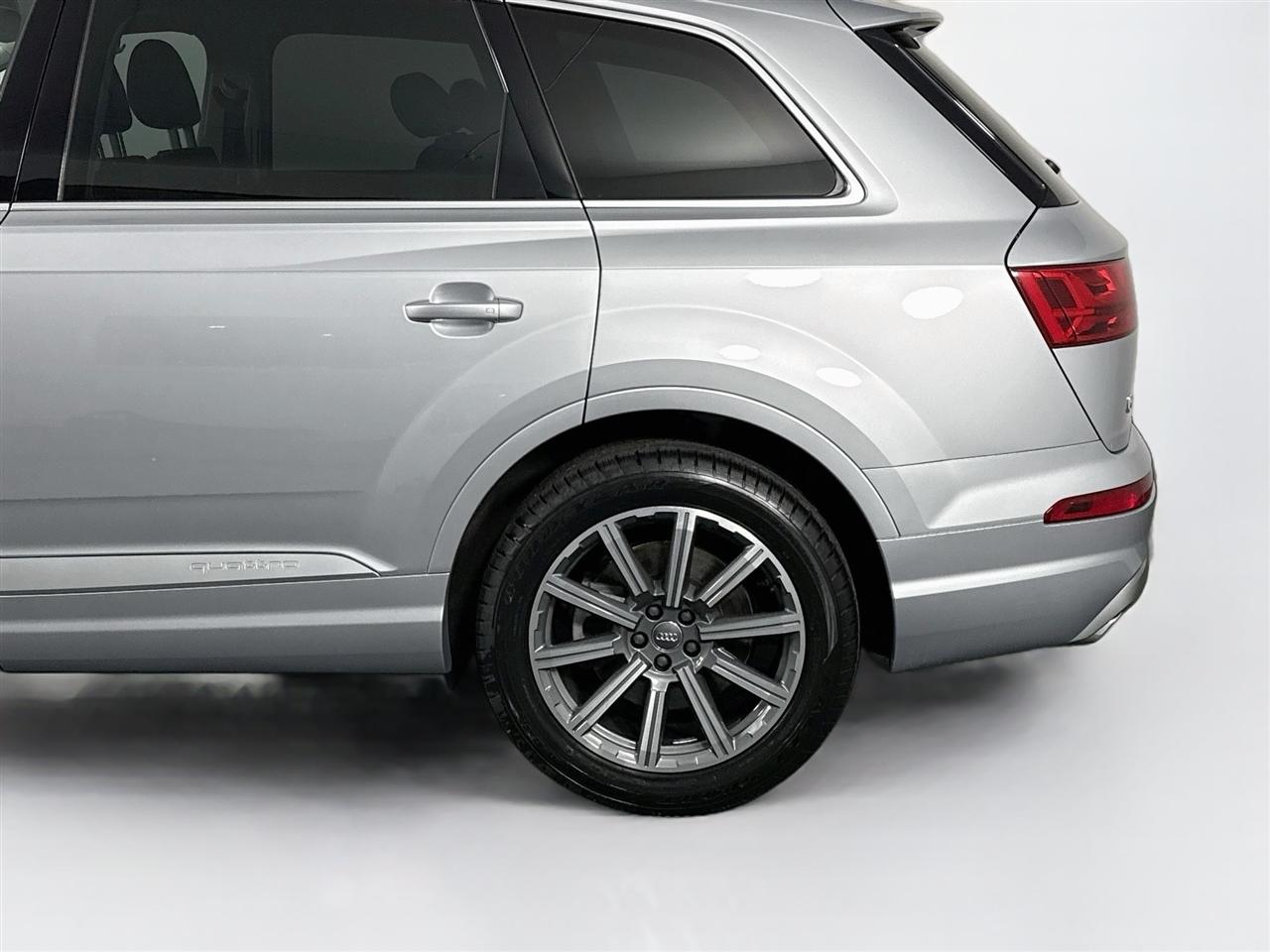 Audi Q7 SE Premium Plus 55 TFSI quattro 2019