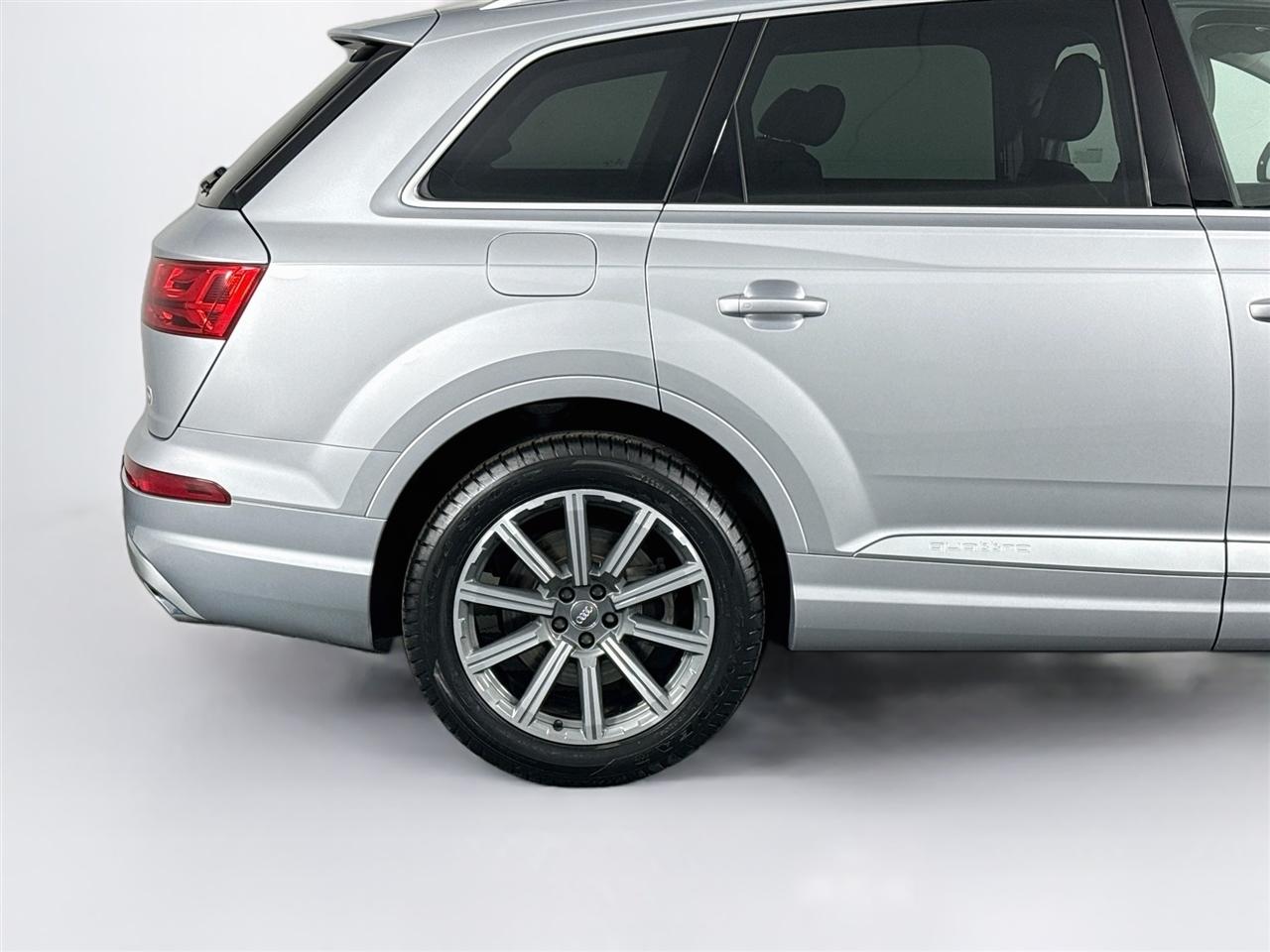 Audi Q7 SE Premium Plus 55 TFSI quattro 2019