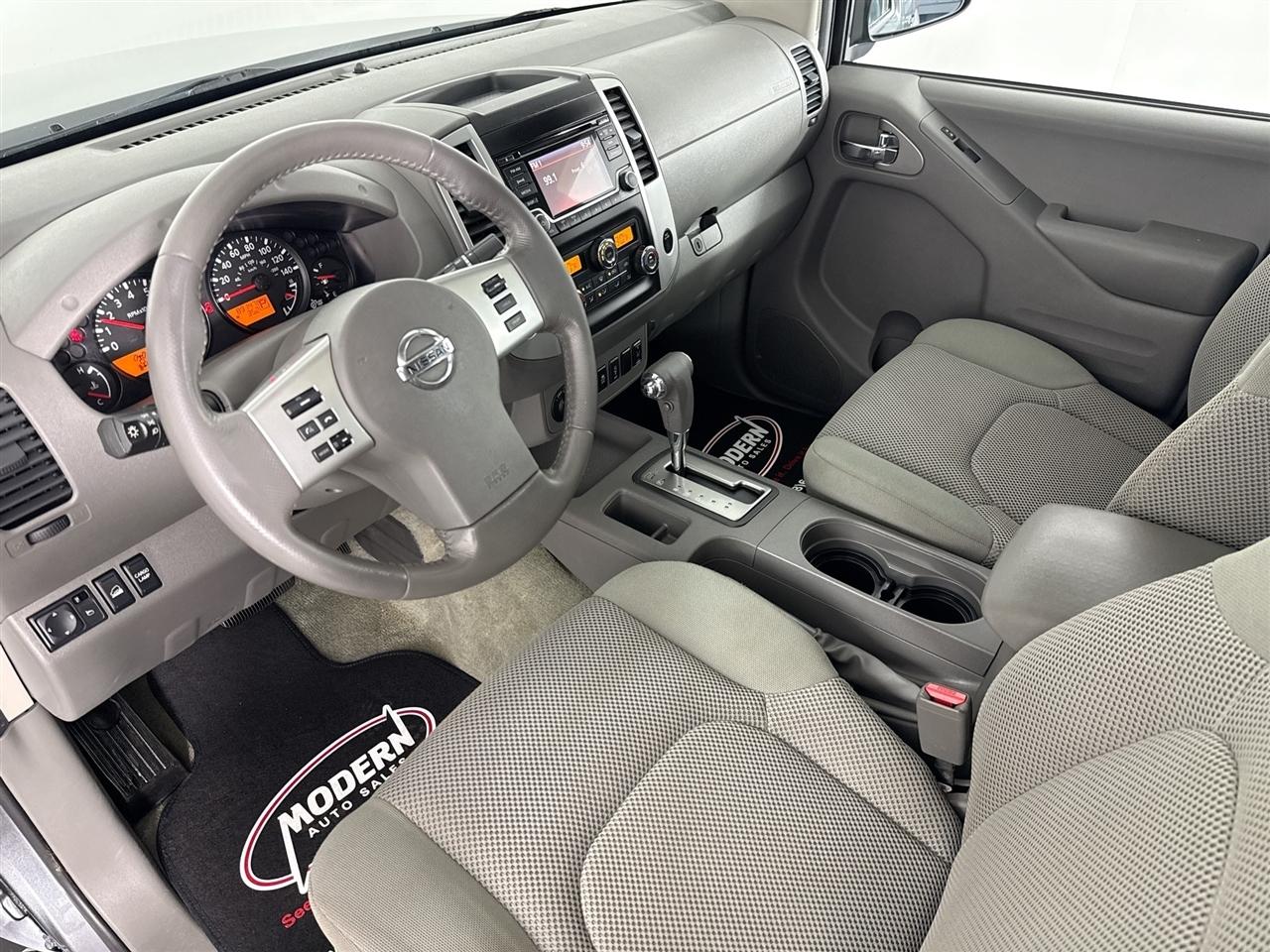 Nissan Frontier 4WD Crew Cab SWB Auto SV 2016