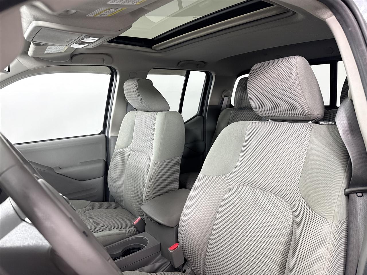 Nissan Frontier 4WD Crew Cab SWB Auto SV 2016