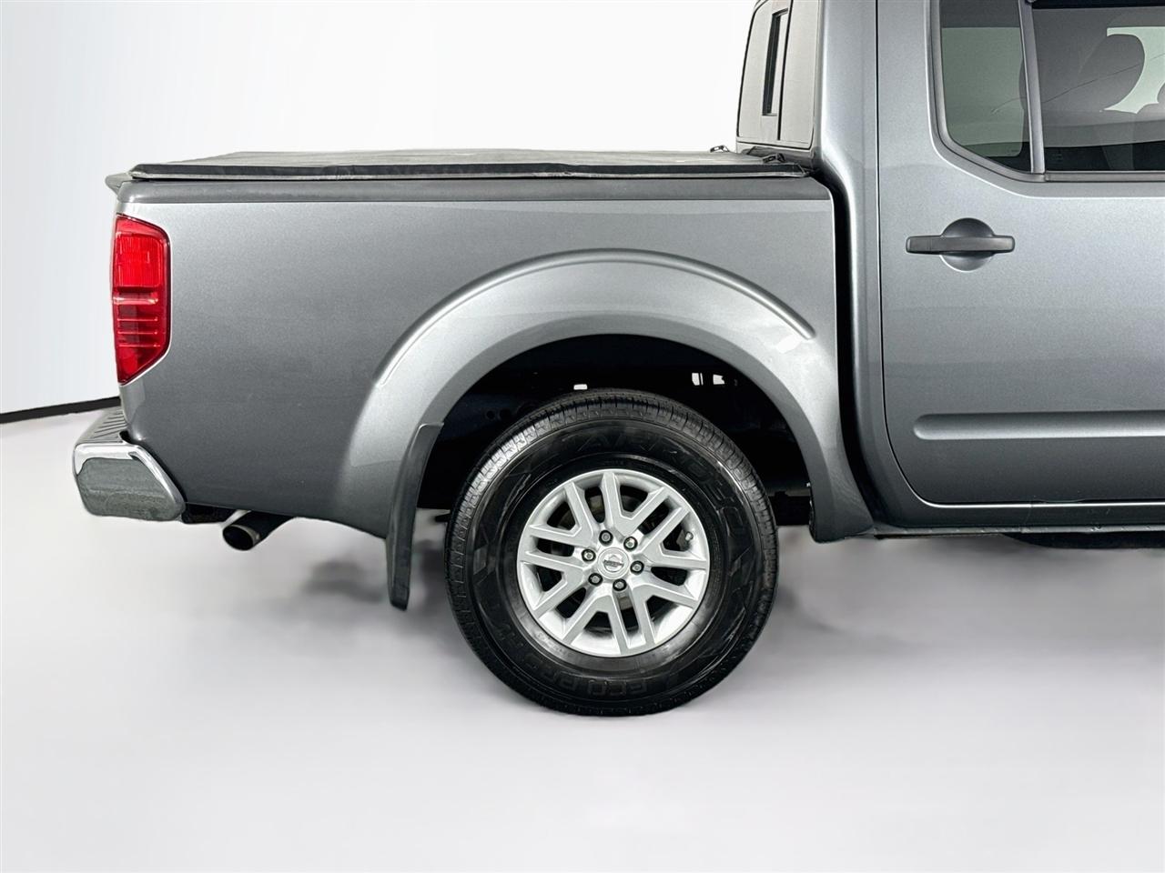 Nissan Frontier 4WD Crew Cab SWB Auto SV 2016