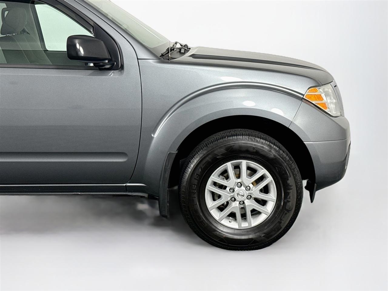 Nissan Frontier 4WD Crew Cab SWB Auto SV 2016