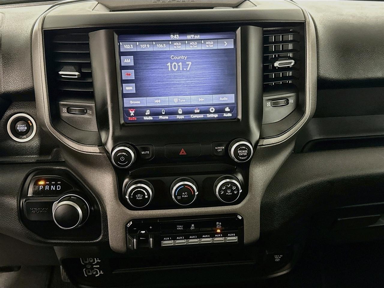 RAM 2500 Tradesman 4x4 Reg Cab 8' Box 2019