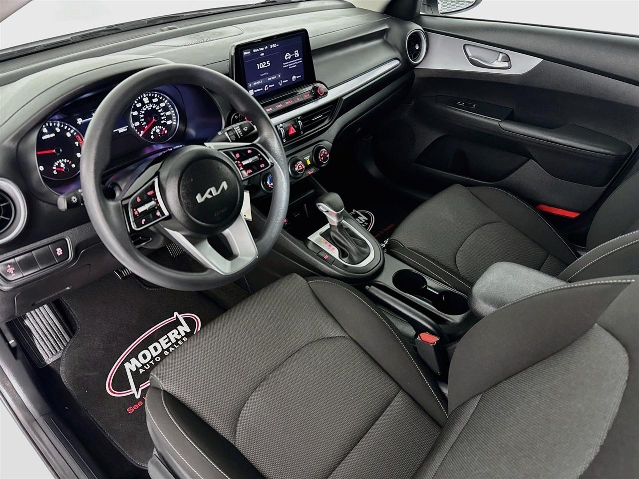 Kia Forte LXS IVT 2023