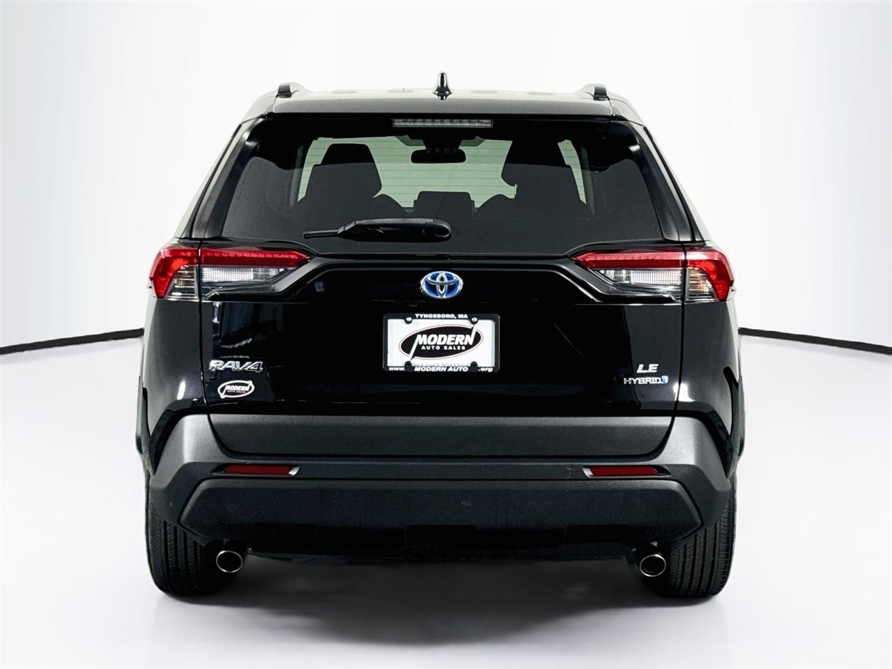 Toyota RAV4 Hybrid LE AWD (Natl) 2021