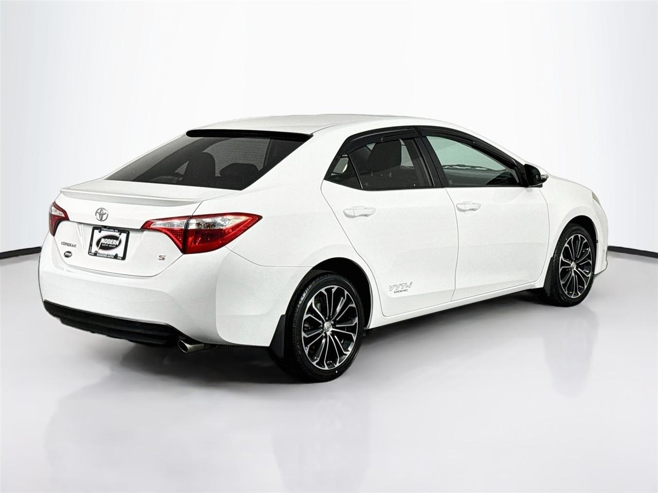 Toyota Corolla 4dr Sdn CVT S w/Special Edition Pkg (Natl) 2016