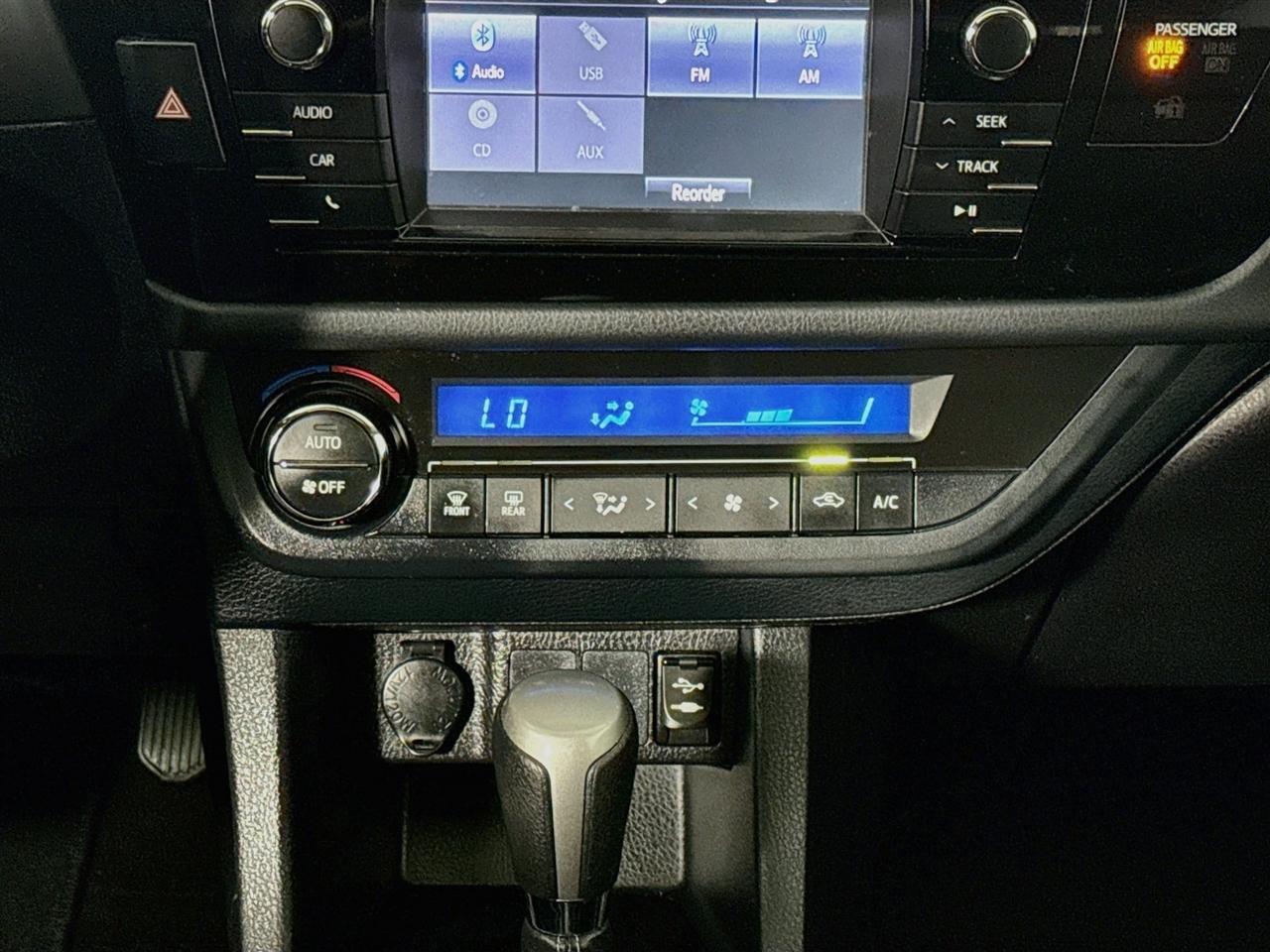 Toyota Corolla 4dr Sdn CVT S w/Special Edition Pkg (Natl) 2016