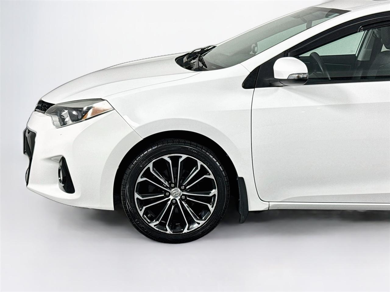 Toyota Corolla 4dr Sdn CVT S w/Special Edition Pkg (Natl) 2016