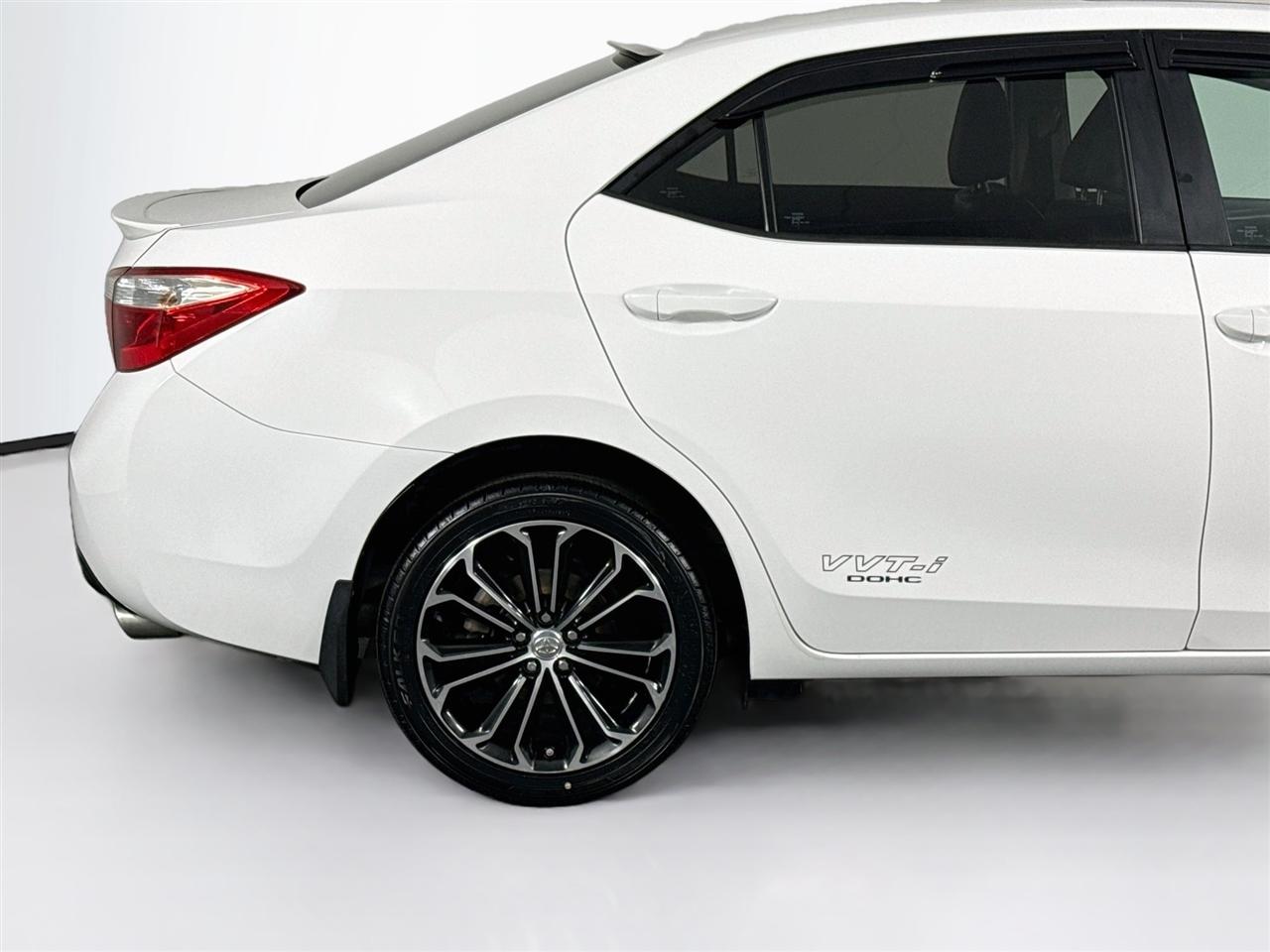 Toyota Corolla 4dr Sdn CVT S w/Special Edition Pkg (Natl) 2016