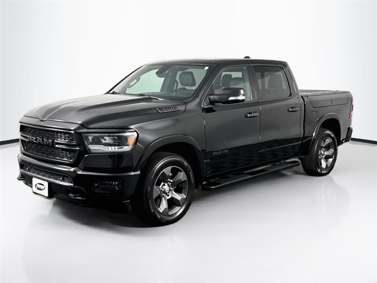 RAM 1500 Big Horn 4x4 Crew Cab 5'7" Box 2020