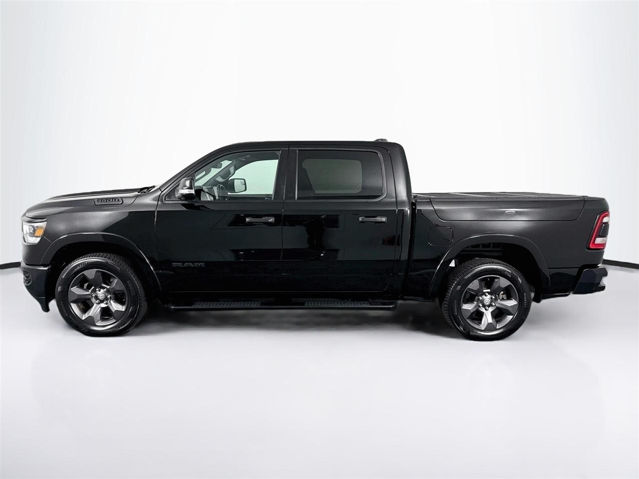 RAM 1500 Big Horn 4x4 Crew Cab 5'7" Box 2020