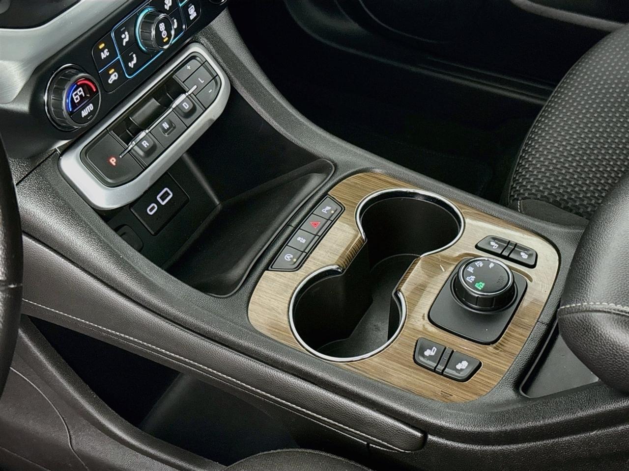 GMC Acadia AWD 4dr SLE 2020