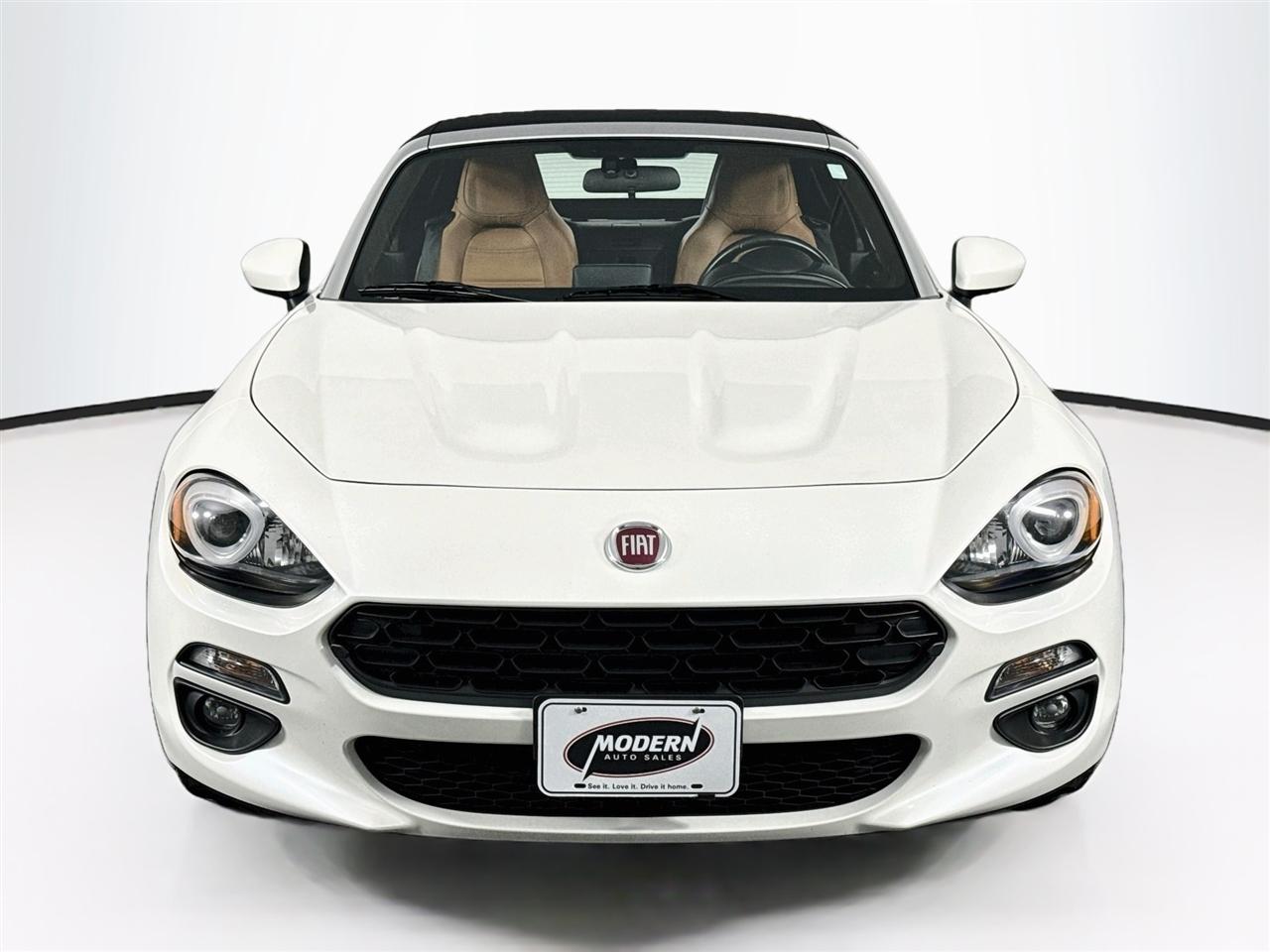 Fiat 124 Spider Lusso Convertible 2018