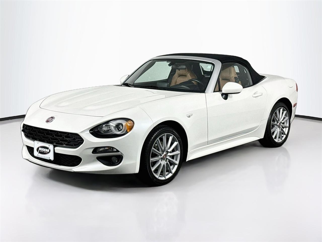 Fiat 124 Spider Lusso Convertible 2018