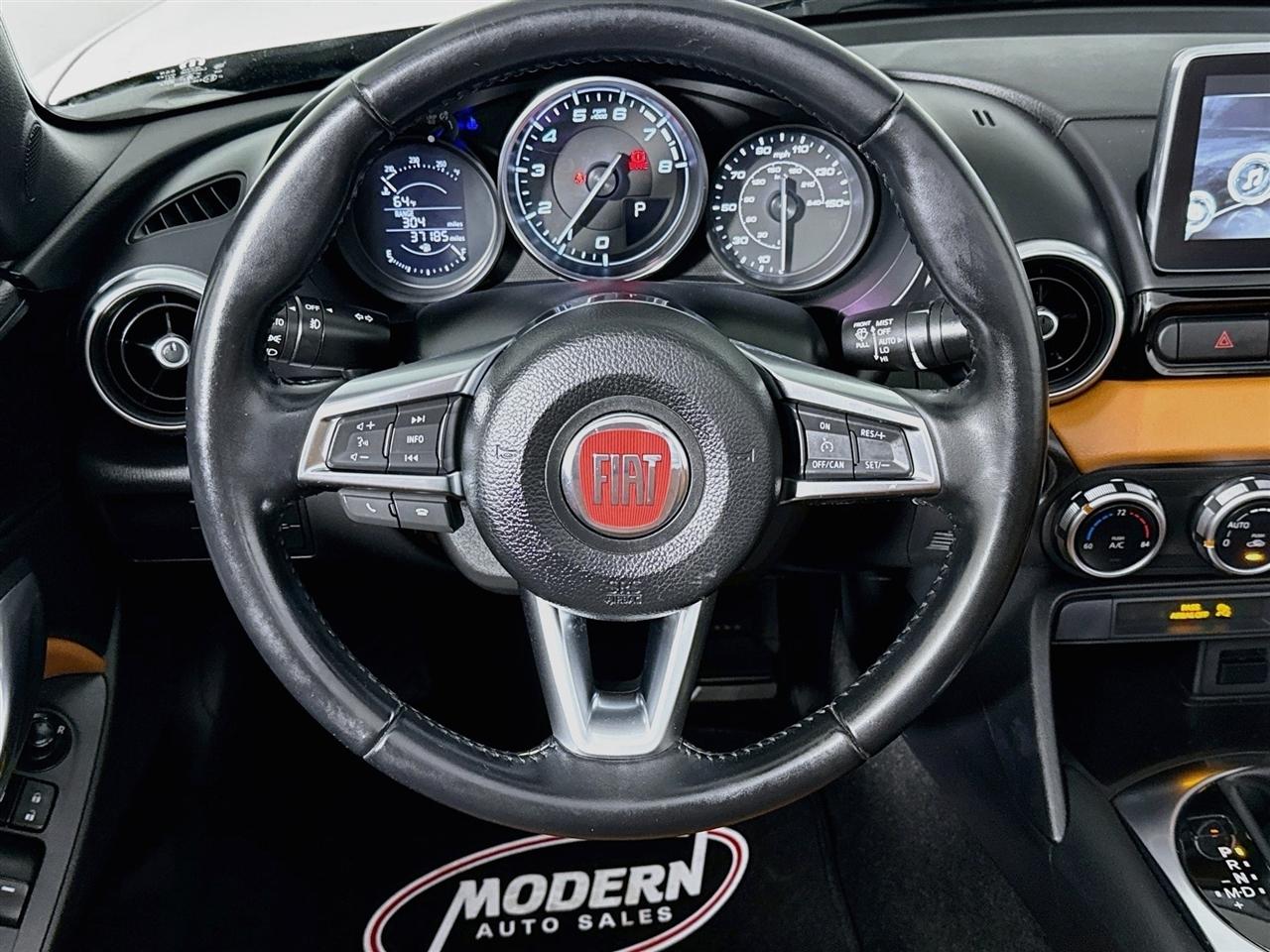 Fiat 124 Spider Lusso Convertible 2018
