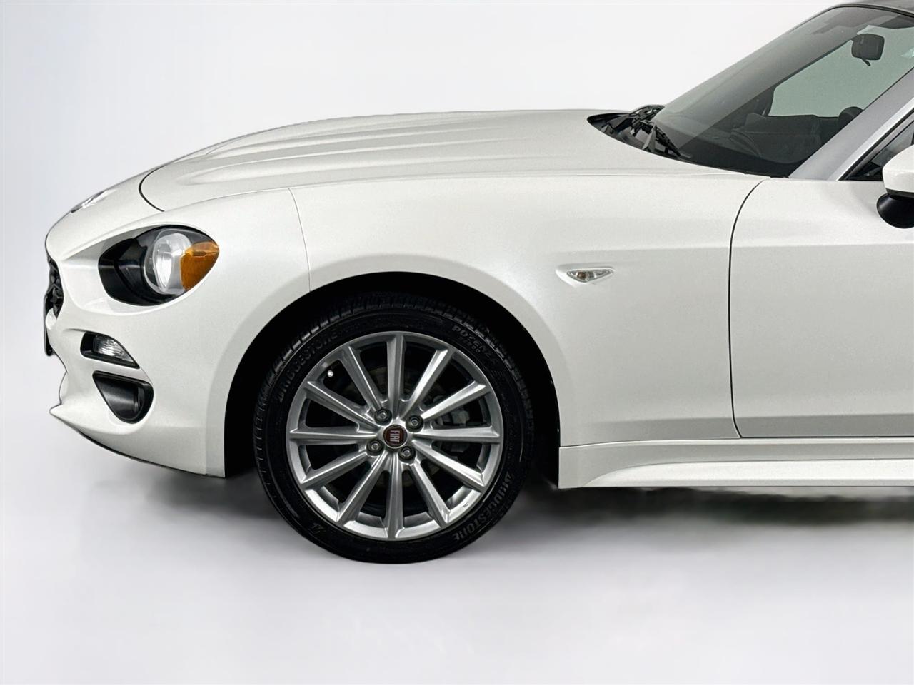 Fiat 124 Spider Lusso Convertible 2018