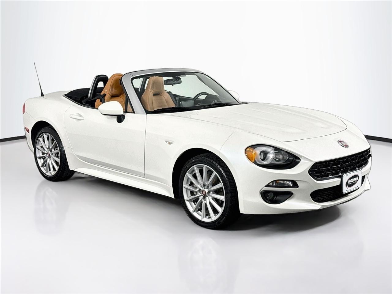 Fiat 124 Spider Lusso Convertible 2018