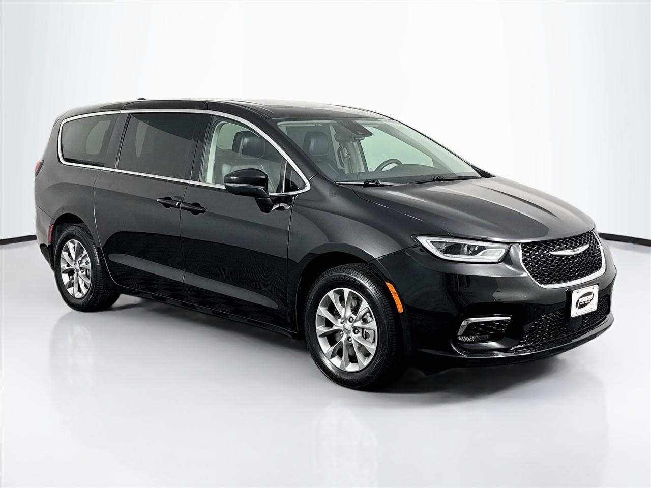 Chrysler Pacifica Touring L AWD 2023
