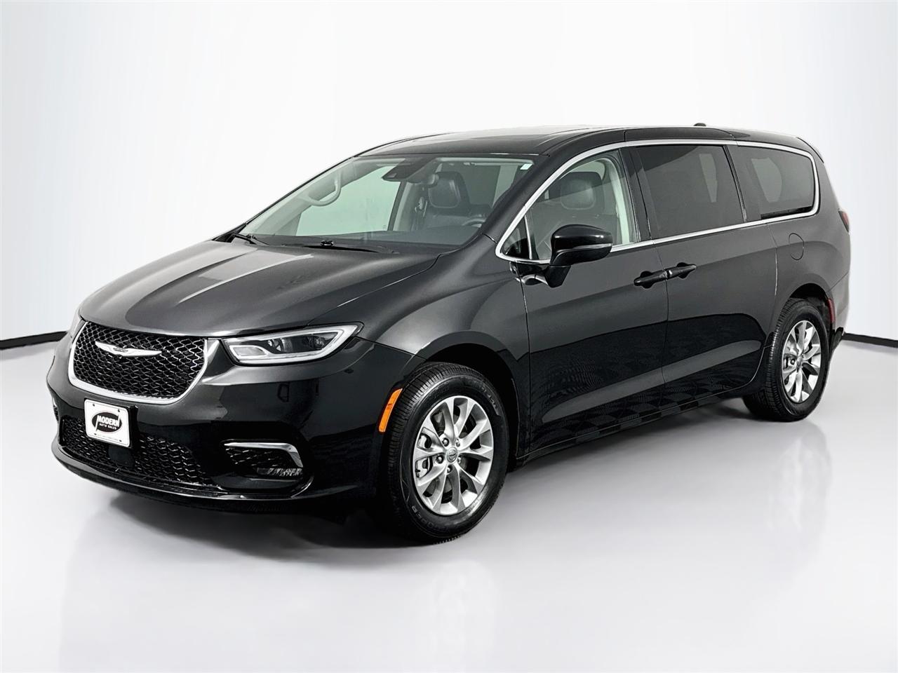 Chrysler Pacifica Touring L AWD 2023